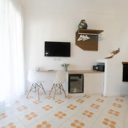 Estate4home - Nikos